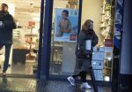 Vinkeveen Abcoude 16 februari 2023
Roxeanne Hazes en haar man Erik Zwennes gaan vanaf hun huis naar Abcoude waar Roxeanne boodschappen doet bij de HEMA