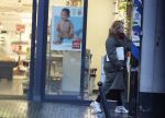 Vinkeveen Abcoude 16 februari 2023
Roxeanne Hazes en haar man Erik Zwennes gaan vanaf hun huis naar Abcoude waar Roxeanne boodschappen doet bij de HEMA