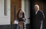 Amsterdam 2 maart 2023
Tom Egbers spreekt een random vrouw aan op straat in Amsterdam zuid.