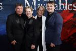 Amsterdam 5 maart 2023
Premiere les Miserables in Carre.
Wolter Kroes en zij nvrouw Tessa en zoons kwam naar hun zus/dochter Pamela Kroes kijken