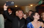 Amsterdam 5 maart 2023
Premiere les Miserables in Carre.
Wolter Kroes en zij nvrouw Tessa en zoons kwam naar hun zus/dochter Pamela Kroes kijken .
Wolter met zijn ex vrouw