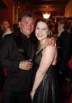 Amsterdam 5 maart 2023
Premiere les Miserables in Carre.
Wolter Kroes en zij nvrouw Tessa en zoons kwam naar hun zus/dochter Pamela Kroes kijken