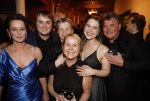 Amsterdam 5 maart 2023
Premiere les Miserables in Carre.
Wolter Kroes en zij nvrouw Tessa en zoons kwam naar hun zus/dochter Pamela Kroes kijken .
Ook de ex vrouw van Wolter en moeder van Pamela was aanwezig