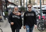Amsterdam 20 januari 2024
Bas Smit en Zeus met Alter Ego truien op de cornelis schuytstraat