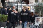 Amsterdam 20 januari 2024
Bas Smit en Zeus met Alter Ego truien op de cornelis schuytstraat