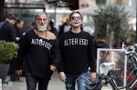 Amsterdam 20 januari 2024
Bas Smit en Zeus met Alter Ego truien op de cornelis schuytstraat