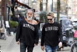 Amsterdam 20 januari 2024
Bas Smit en Zeus met Alter Ego truien op de cornelis schuytstraat