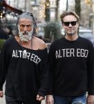 Amsterdam 20 januari 2024
Bas Smit en Zeus met Alter Ego truien op de cornelis schuytstraat