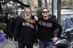 Amsterdam 20 januari 2024
Bas Smit en Zeus met Alter Ego truien op de cornelis schuytstraat