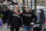 Amsterdam 20 januari 2024
Bas Smit en Zeus met Alter Ego truien op de cornelis schuytstraat