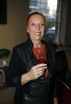 Breukelen 12 februari 2024
Ria Valk viert haar 65 jarig artiesten jubileum en krijgt een koninklijk onderscheiding van de burgemeester van de Ronde Venen. Carry Tefsen