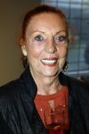 Breukelen 12 februari 2024
Ria Valk viert haar 65 jarig artiesten jubileum en krijgt een koninklijk onderscheiding van de burgemeester van de Ronde Venen. Carry Tefsen