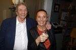 Breukelen 12 februari 2024
Ria Valk viert haar 65 jarig artiesten jubileum en krijgt een koninklijk onderscheiding van de burgemeester van de Ronde Venen. Carry tefsen met ex partner van Ria Valk