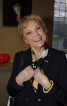 Breukelen 12 februari 2024
Ria Valk viert haar 65 jarig artiesten jubileum en krijgt een koninklijk onderscheiding van de burgemeester van de Ronde Venen. Conny Vink kwam met haar man