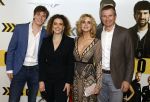 Amsterdam 29 januari 2024
Premiere Scotoe in Tuschinski met oa in de cast Sinan Eroglu Mohammed Chara Rose Bertram Said Boumazoughe Melisa Asli Pamuk Ferdi Stofmeel Daphne Deckers Emma Deckers en Oscar Aerts. Daphne Deckers Richard Krajicek Emma Deckers en Alec Deckers met vriendin.