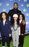 Hilversum 27 januari 2024
Zapp awards in studio 21 . Dwight v d Vijver met zijn kinderen