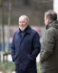 Amsterdam 28 februari 2024
Eugene v Dun en zijn partner komen aan bij de rechtbank van Amsterdam . Henk de Vries (partner Connie Witteman ) staat buiten bij de rechtbank.