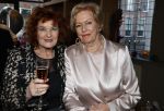 Breukelen 12 februari 2024
Ria Valk viert haar 65 jarig artiesten jubileum en krijgt een koninklijk onderscheiding van de burgemeester van de Ronde Venen. Imca Marina kwam met haar hondje
