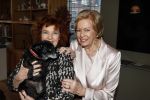 Breukelen 12 februari 2024
Ria Valk viert haar 65 jarig artiesten jubileum en krijgt een koninklijk onderscheiding van de burgemeester van de Ronde Venen. Imca Marina kwam met haar hondje