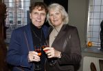 Breukelen 12 februari 2024
Ria Valk viert haar 65 jarig artiesten jubileum en krijgt een koninklijk onderscheiding van de burgemeester van de Ronde Venen. Jacques Herb met partner