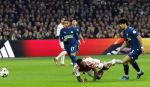 Amsterdam, 3 Februari 2024 AJAX-PSV, eindstand 1-1
Kompetitie Seizoen 2023-2024
Jordan Henderson en Andre Ramalho