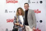 Amsterdam 21 januari 2024
Premiere Jesus Christ Superstar in het DeLaMar theater. Kees de Bever met manager