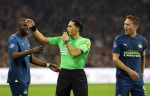 Amsterdam, 3 Februari 2024 AJAX-PSV, eindstand 1-1
Kompetitie Seizoen 2023-2024
Luuk de Jong met Serdar Gozubuyuk en Jordan Teze