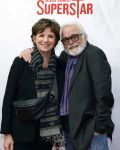 Amsterdam 21 januari 2024
Premiere Jesus Christ Superstar in het DeLaMar theater. Martine van Os en partner Wouter Stips