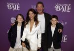 Den Bosch 27 januari 2024
Premiere verliefd op ibiza in de Brabant Hallen. Nadja Hupscher kwam met haar man en zoons