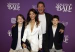 Den Bosch 27 januari 2024
Premiere verliefd op ibiza in de Brabant Hallen. Nadja Hupscher kwam met haar man en zoons
