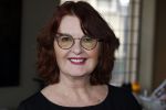 Breukelen 12 februari 2024
Ria Valk viert haar 65 jarig artiesten jubileum en krijgt een koninklijk onderscheiding van de burgemeester van de Ronde Venen. Patty Harpenau
