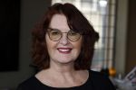 Breukelen 12 februari 2024
Ria Valk viert haar 65 jarig artiesten jubileum en krijgt een koninklijk onderscheiding van de burgemeester van de Ronde Venen. Patty Harpenau