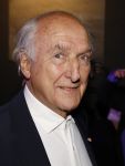 Breukelen 12 februari 2024
Ria Valk viert haar 65 jarig artiesten jubileum en krijgt een koninklijk onderscheiding van de burgemeester van de Ronde Venen. Peter Koelewijn