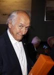 Breukelen 12 februari 2024
Ria Valk viert haar 65 jarig artiesten jubileum en krijgt een koninklijk onderscheiding van de burgemeester van de Ronde Venen. Peter Koelewijn