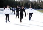 Amsterdam 27 februari 2024
Presentatie van de Hollandse 100 op de Jaap Eden Baan.
oa aanwezig Prins Bernhard Prinses Annette Simon Keizer Marianne Timmer Benjamin Aslan en Nino Wilkes.
