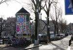 Amsterdam 7 februari 2024
Prinses Amalia woont weer in Amsterdam . Haar huis en de grachten zijn gigantisch goed beveiligd met heel veel beveiligingscamera's . OOk publiek / nieuwsgierigen blijven voor haar huis staan kijken .