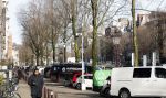Amsterdam 7 februari 2024
Prinses Amalia woont weer in Amsterdam . Haar huis en de grachten zijn gigantisch goed beveiligd met heel veel beveiligingscamera's . OOk publiek / nieuwsgierigen blijven voor haar huis staan kijken .