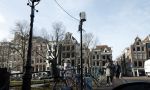 Amsterdam 7 februari 2024
Prinses Amalia woont weer in Amsterdam . Haar huis en de grachten zijn gigantisch goed beveiligd met heel veel beveiligingscamera's . OOk publiek / nieuwsgierigen blijven voor haar huis staan kijken .