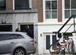 Amsterdam 7 februari 2024
Prinses Amalia woont weer in Amsterdam . Haar huis en de grachten zijn gigantisch goed beveiligd met heel veel beveiligingscamera's . OOk publiek / nieuwsgierigen blijven voor haar huis staan kijken .