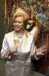 Breukelen 12 februari 2024
Ria Valk viert haar 65 jarig artiesten jubileum en krijgt een koninklijk onderscheiding van de burgemeester van de Ronde Venen.