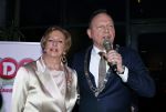 Breukelen 12 februari 2024
Ria Valk viert haar 65 jarig artiesten jubileum en krijgt een koninklijk onderscheiding van de burgemeester van de Ronde Venen.