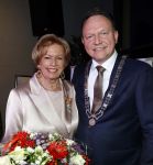Breukelen 12 februari 2024
Ria Valk viert haar 65 jarig artiesten jubileum en krijgt een koninklijk onderscheiding van de burgemeester van de Ronde Venen.