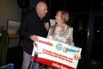 Breukelen 12 februari 2024
Ria Valk viert haar 65 jarig artiesten jubileum en krijgt een koninklijk onderscheiding van de burgemeester van de Ronde Venen.