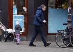 Amsterdam 20 januari 2024
Robert ten Brink op de fiets bij de Albert Heijn