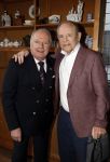 Breukelen 12 februari 2024
Ria Valk viert haar 65 jarig artiesten jubileum en krijgt een koninklijk onderscheiding van de burgemeester van de Ronde Venen. Ronnie Tober en Jan Jochems