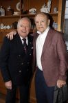 Breukelen 12 februari 2024
Ria Valk viert haar 65 jarig artiesten jubileum en krijgt een koninklijk onderscheiding van de burgemeester van de Ronde Venen. Ronnie Tober en Jan Jochems