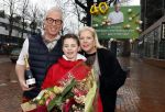 Hilversum 29 februari 2024
Presentatie Billboard van Rudolph v Veen die 40 jaar kok is . Rudolph v Veen met zijn vrouw en zoon
