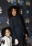 Amsterdam 3 februari 2024
Premiere Familie Vos in Pathe Arena. Sharon Doorson zwanger kwam met dochter en een vriendinnetje