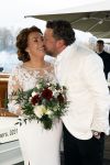 Maarssen 24 februari 2024
Wesly Bronkhorst en Raquel trouwen . Ze kwam met boot aanvaren , Dirk Zeelenberg heeft ze getrouwd.