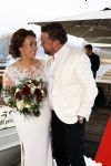 Maarssen 24 februari 2024
Wesly Bronkhorst en Raquel trouwen . Ze kwam met boot aanvaren , Dirk Zeelenberg heeft ze getrouwd.